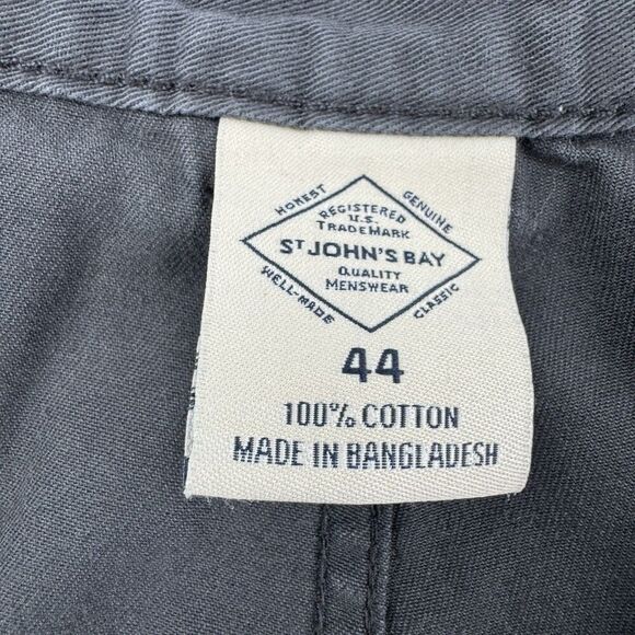 St John’s Bay Men’s Cargo Shorts Size 44 Gray Utility Pockets 100% Cotton - Picture 3 of 7
